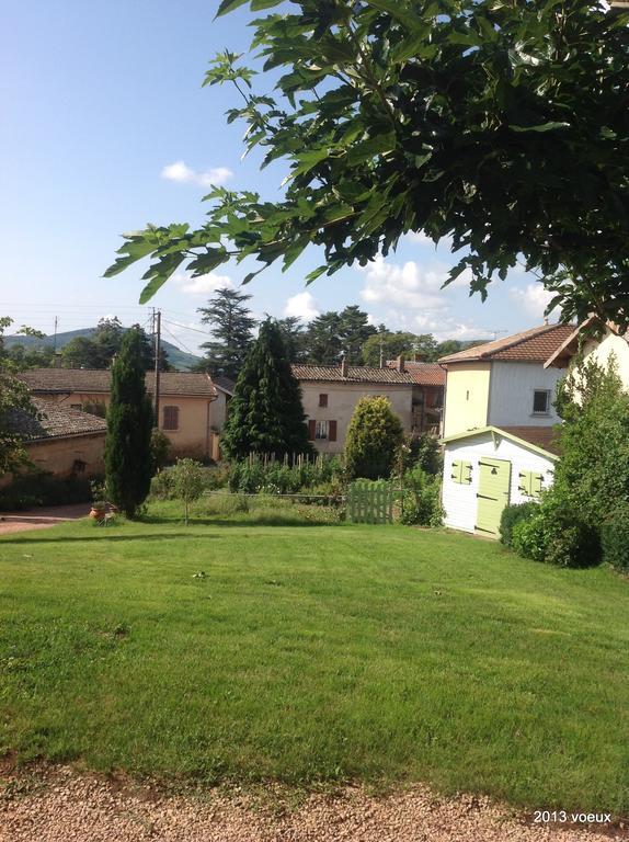 Les Glycines - Domaine Gilles Coperet Bed & Breakfast Regnie-Durette Exterior photo